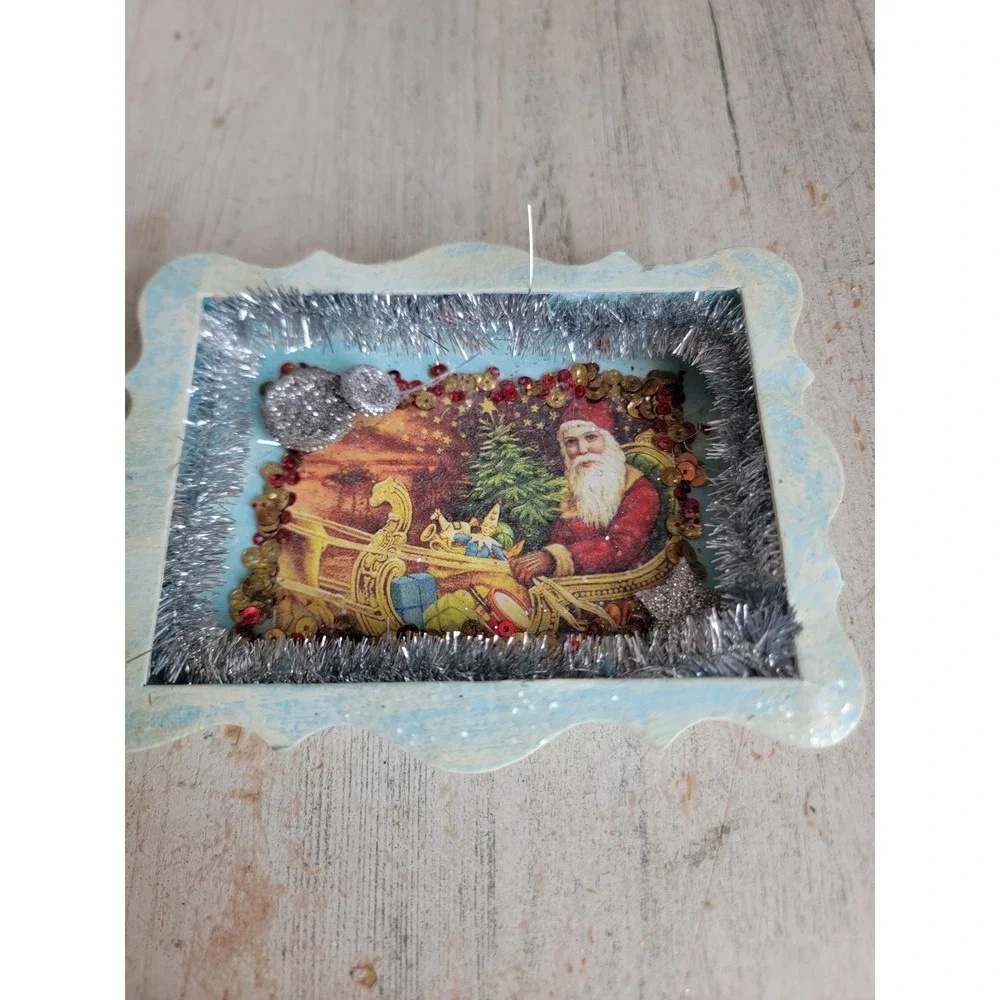 Vintage Santa Claus blue tinsel shadow box ornament Xmas Unique Home